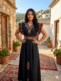 Robe Kabyle de Cérémonie "Thiziri" – Élégance Épurée & Épaules Structurées