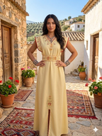 Robe Kabyle de Cérémonie "Thiziri" – Élégance Épurée & Épaules Structurées
