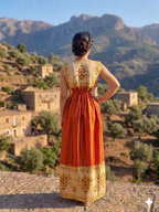 La Robe "Maya" Splendeur Berbère et Coupe Impériale